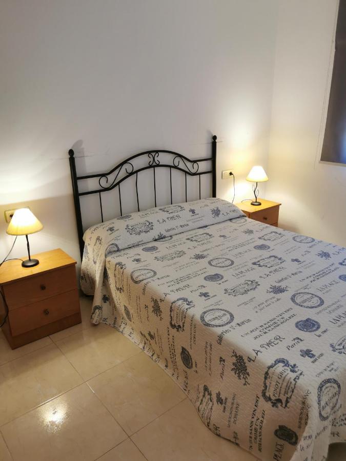 Hostal Residencia Celma Sant Carles de la Ràpita Exterior foto