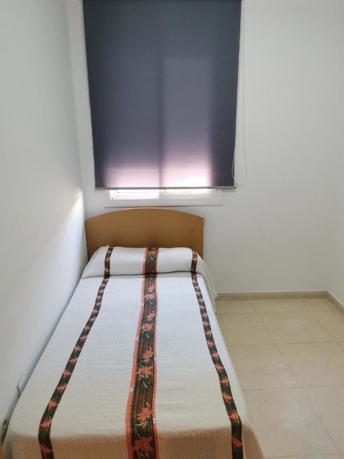 Hostal Residencia Celma Sant Carles de la Ràpita Exterior foto